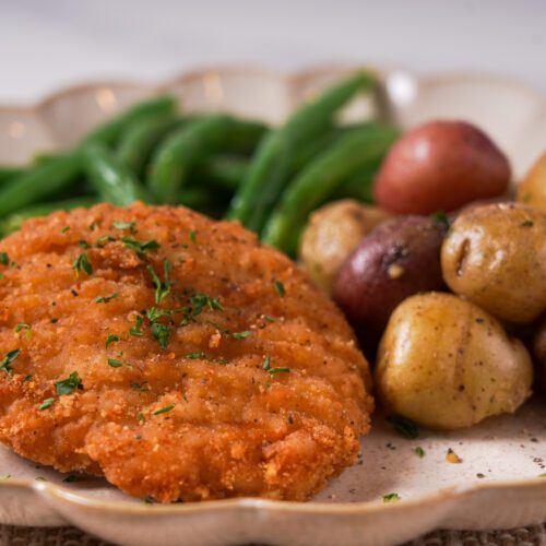Recipe for Breaded Chicken Dinner with Mini Potatoes and Green Beans